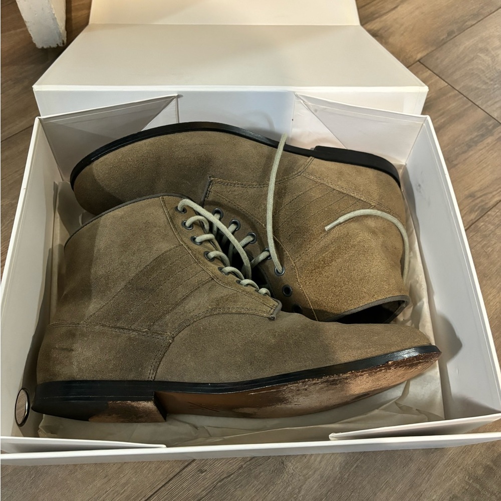 KR3W Madison boots in Grey Oiled Suede w/ box - Picture 2 of 6
